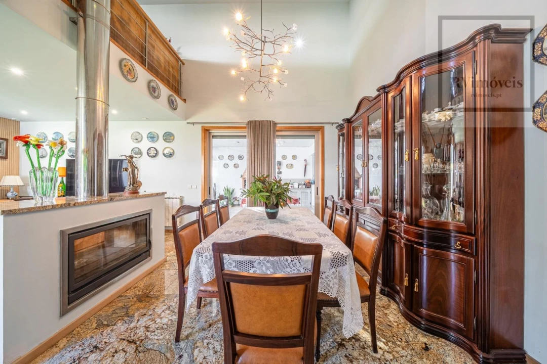 Moradia T5 para Venda em Cidade da Maia Foto 9