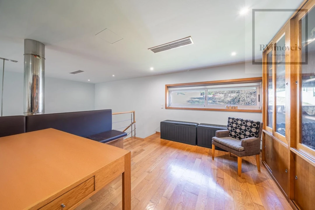 Moradia T5 para Venda em Cidade da Maia Foto 10