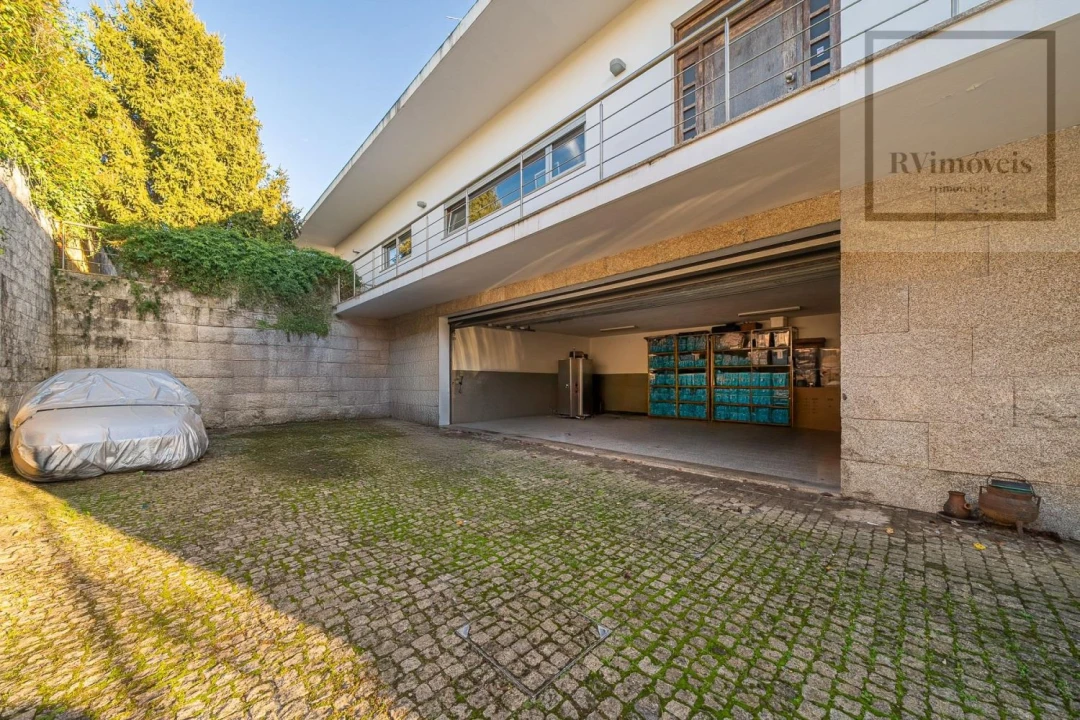 Moradia T5 para Venda em Cidade da Maia Foto 27