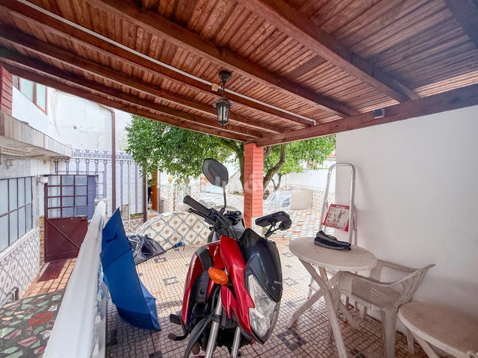 Moradia T5 para Venda em Tramagal Foto 5