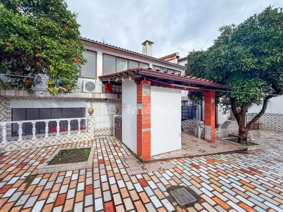 Moradia T5 para Venda em Tramagal Foto 7