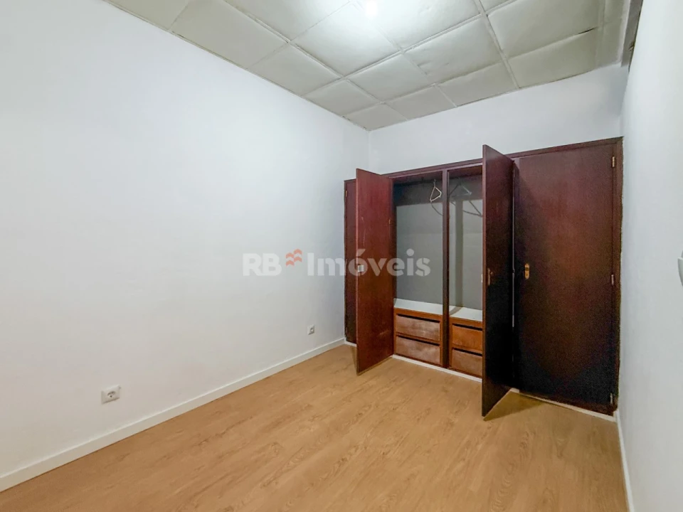 Moradia T5 para Venda em Tramagal Foto 42