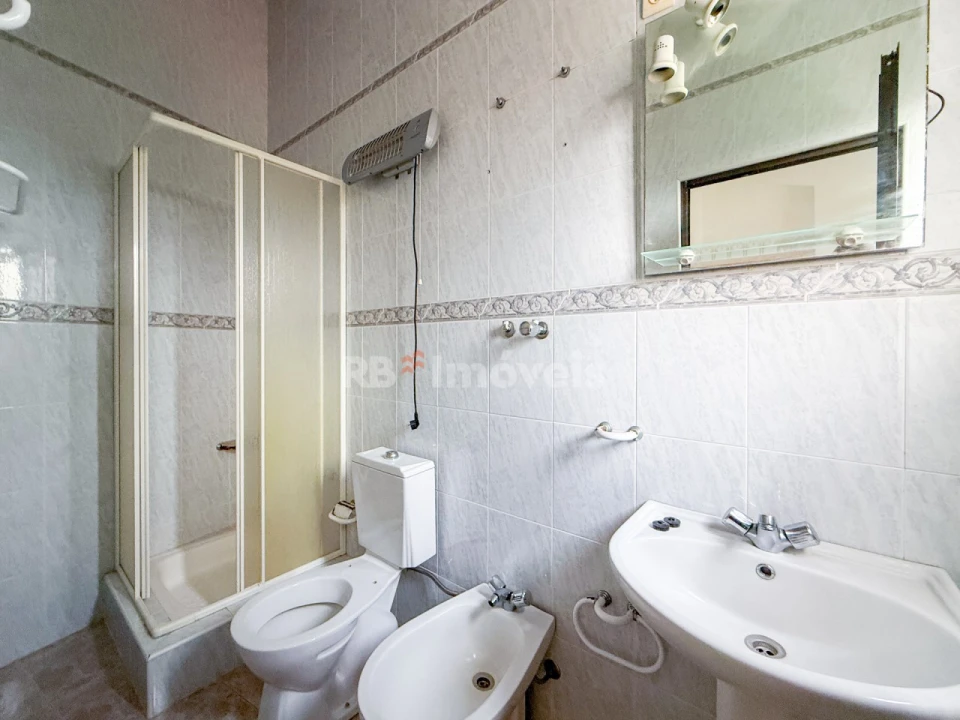 Moradia T5 para Venda em Tramagal Foto 31