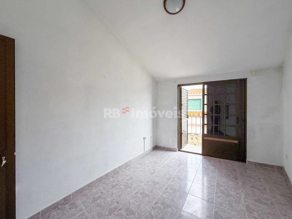 Moradia T5 para Venda em Tramagal Foto 33