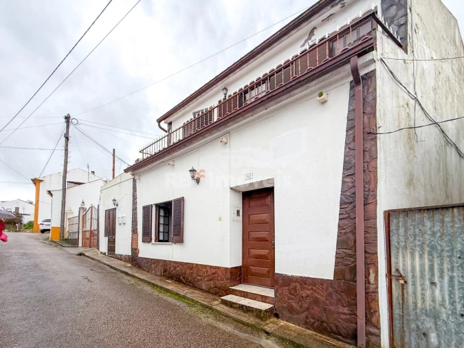 Moradia T5 para Venda em Tramagal Foto 3