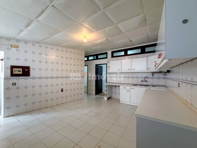 Moradia T5 para Venda em Tramagal Foto 38