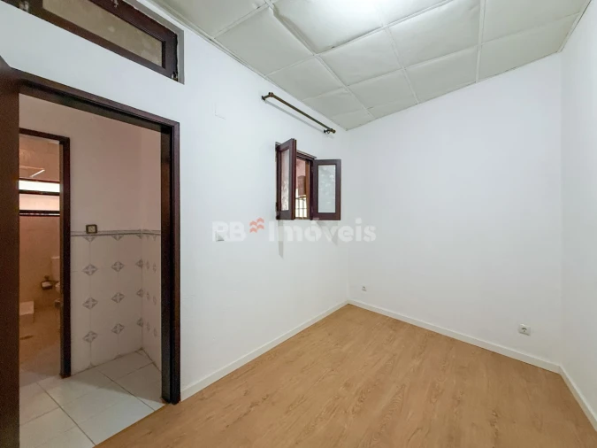 Moradia T5 para Venda em Tramagal Foto 46