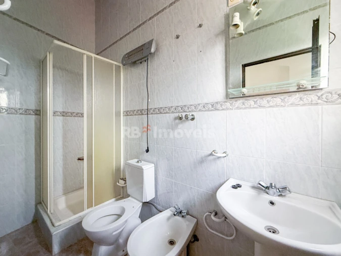 Moradia T5 para Venda em Tramagal Foto 31