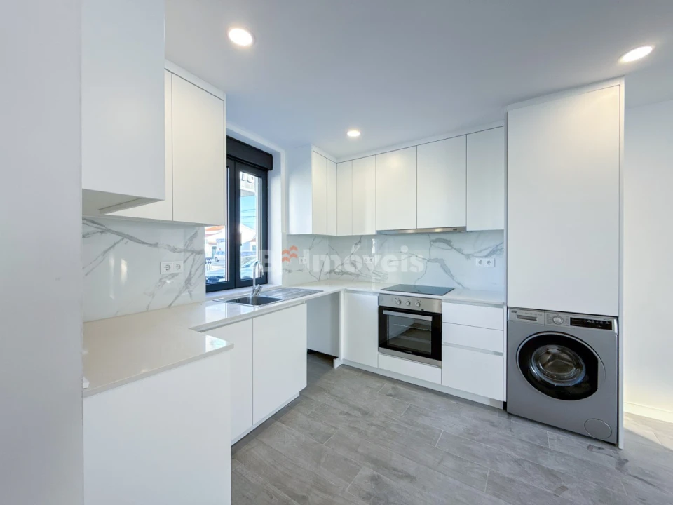 Moradia T4 para Venda em Nossa Sra de Fatima Foto 7