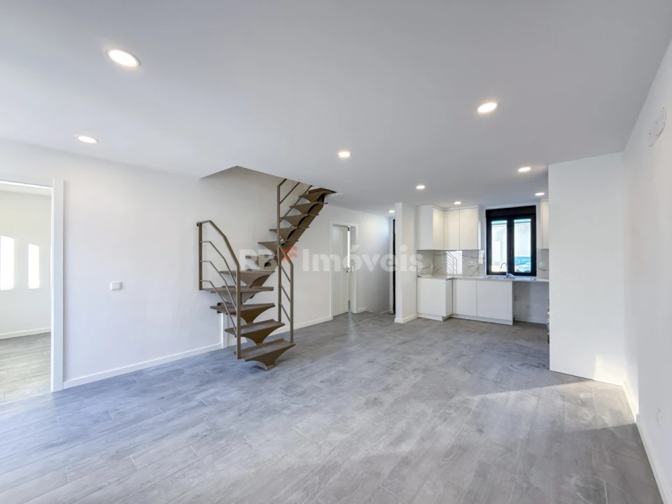 Moradia T4 para Venda em Nossa Sra de Fatima Foto 1