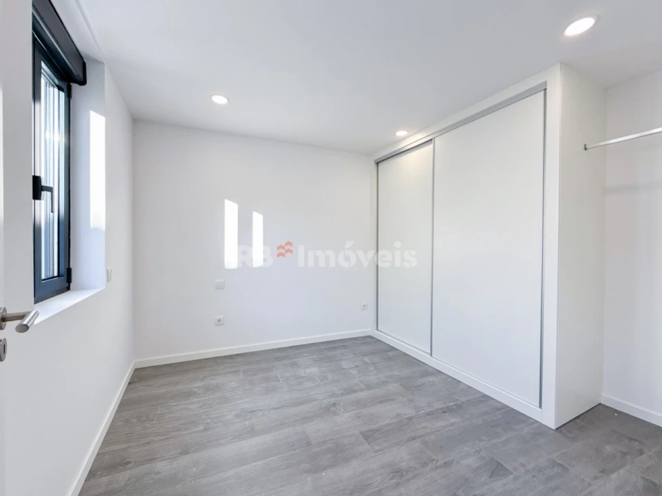 Moradia T4 para Venda em Nossa Sra de Fatima Foto 18