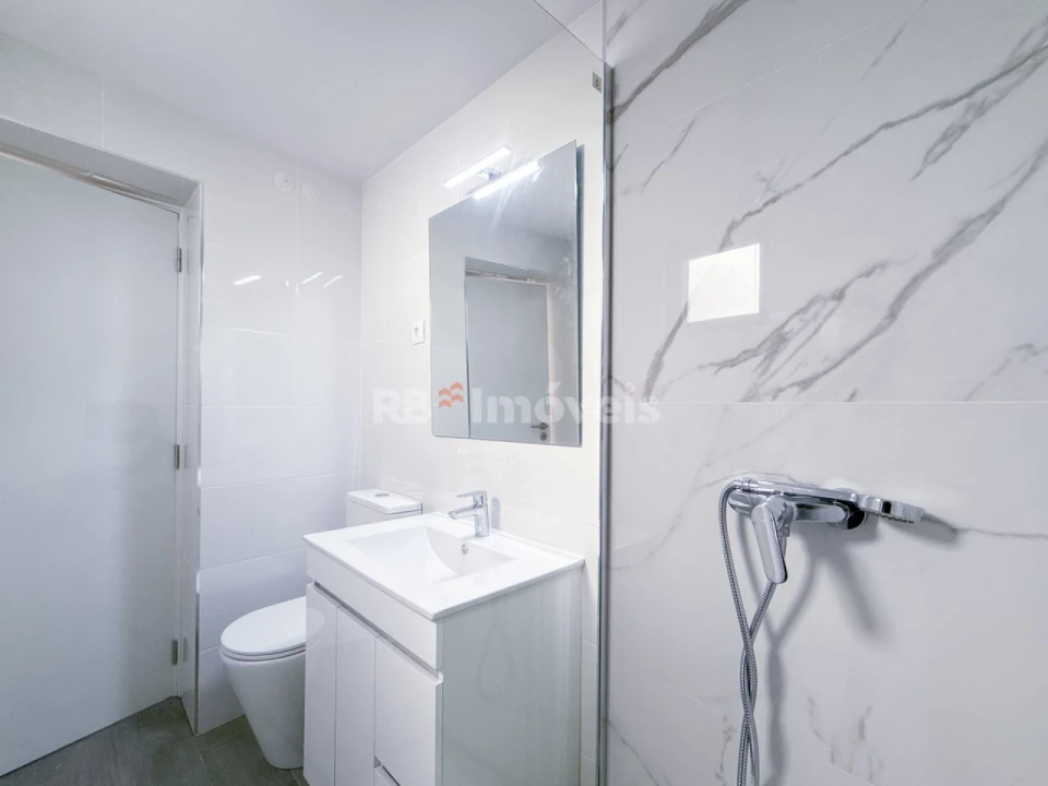 Moradia T4 para Venda em Nossa Sra de Fatima Foto 22