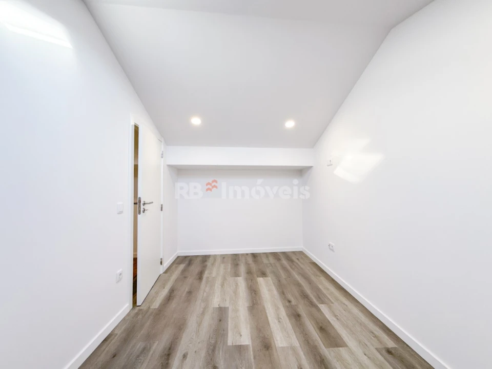 Moradia T4 para Venda em Nossa Sra de Fatima Foto 27