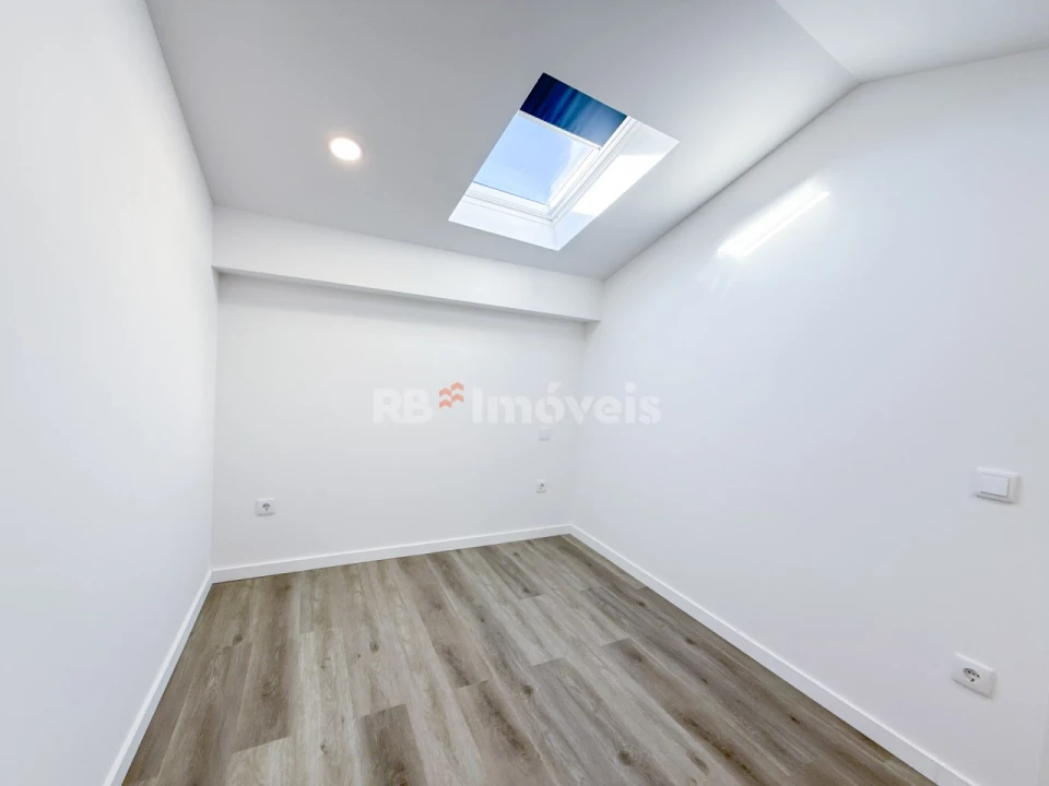 Moradia T4 para Venda em Nossa Sra de Fatima Foto 28