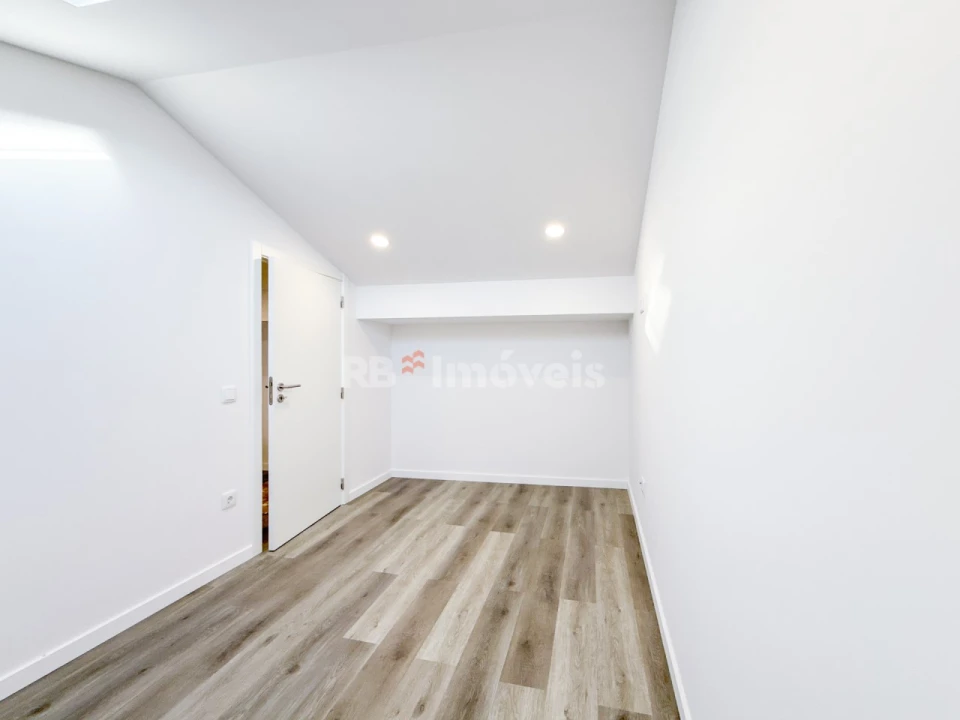 Moradia T4 para Venda em Nossa Sra de Fatima Foto 30