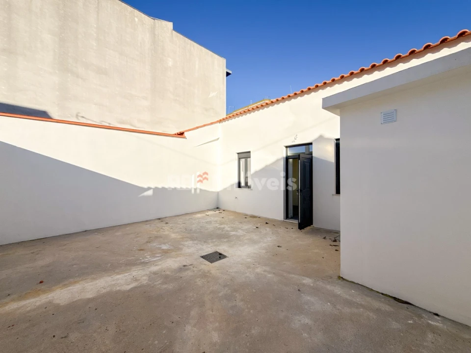 Moradia T4 para Venda em Nossa Sra de Fatima Foto 4