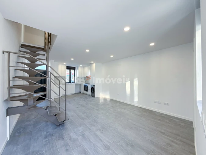 Moradia T4 para Venda em Nossa Sra de Fatima Foto 10