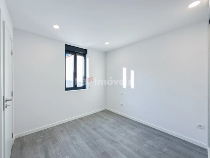 Moradia T4 para Venda em Nossa Sra de Fatima Foto 14