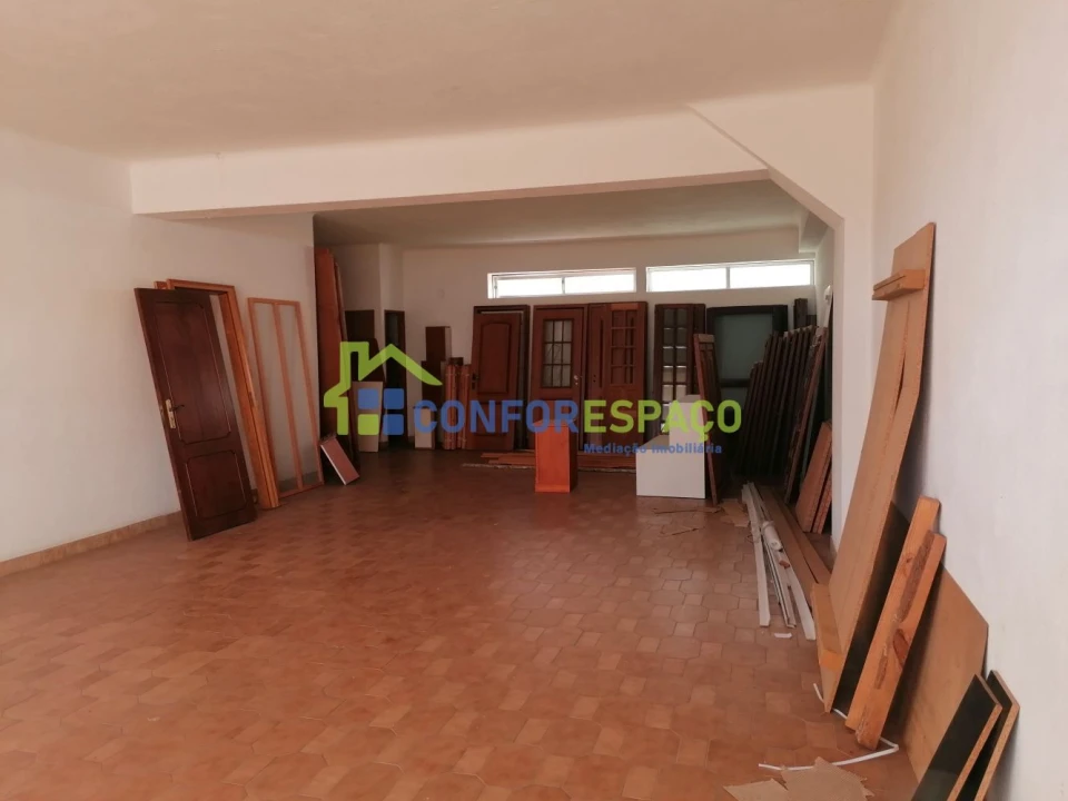 Loja para Arrendamento em Castelo Branco Foto 5