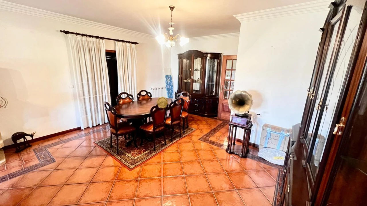 Moradia T4 para Venda em Semide e Rio Vide Foto 21