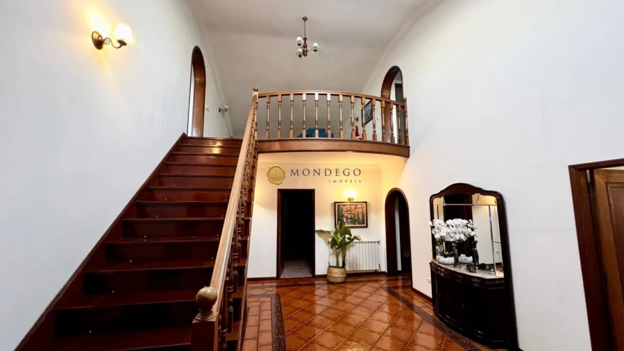 Moradia T4 para Venda em Semide e Rio Vide Foto 3