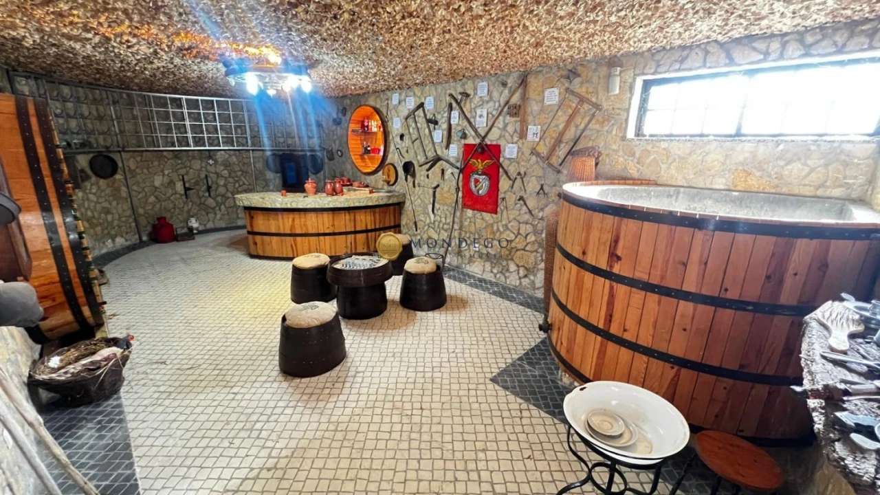 Moradia T4 para Venda em Semide e Rio Vide Foto 24