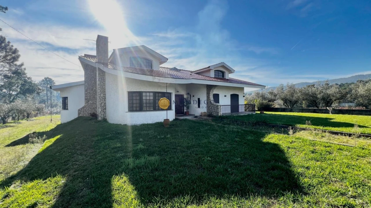 Moradia T4 para Venda em Semide e Rio Vide Foto 2