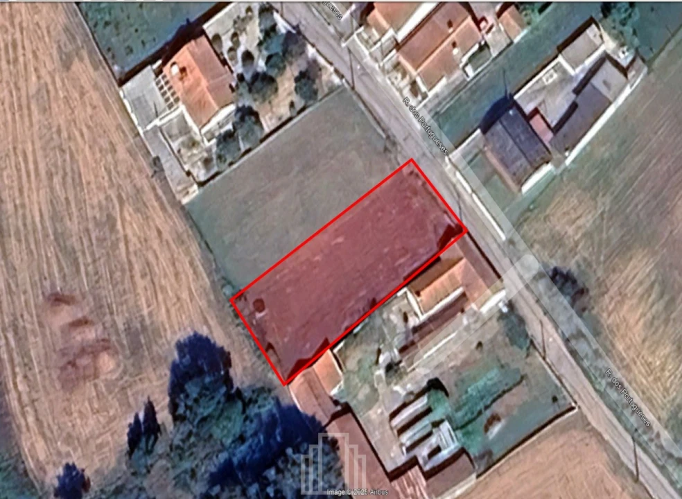 Terreno para Venda em Avanca Foto 1