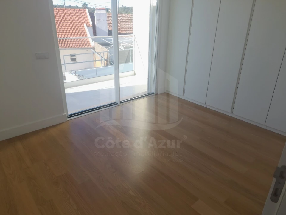 Moradia T3 para Venda em Sesimbra (Castelo) Foto 10