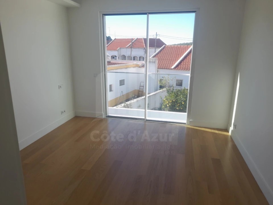 Moradia T3 para Venda em Sesimbra (Castelo) Foto 12