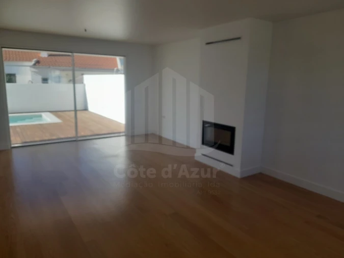 Moradia T3 para Venda em Sesimbra (Castelo) Foto 5