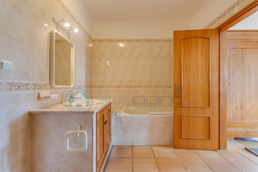 Moradia T2 para Venda em Budens Foto 23