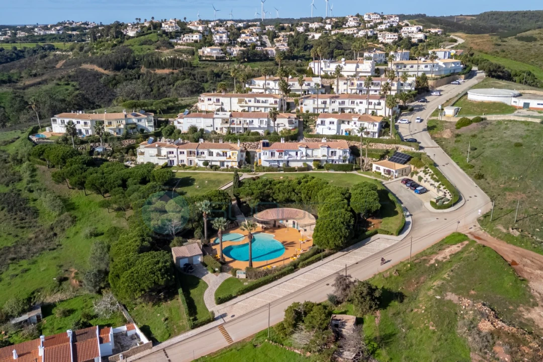 Moradia T2 para Venda em Budens Foto 31