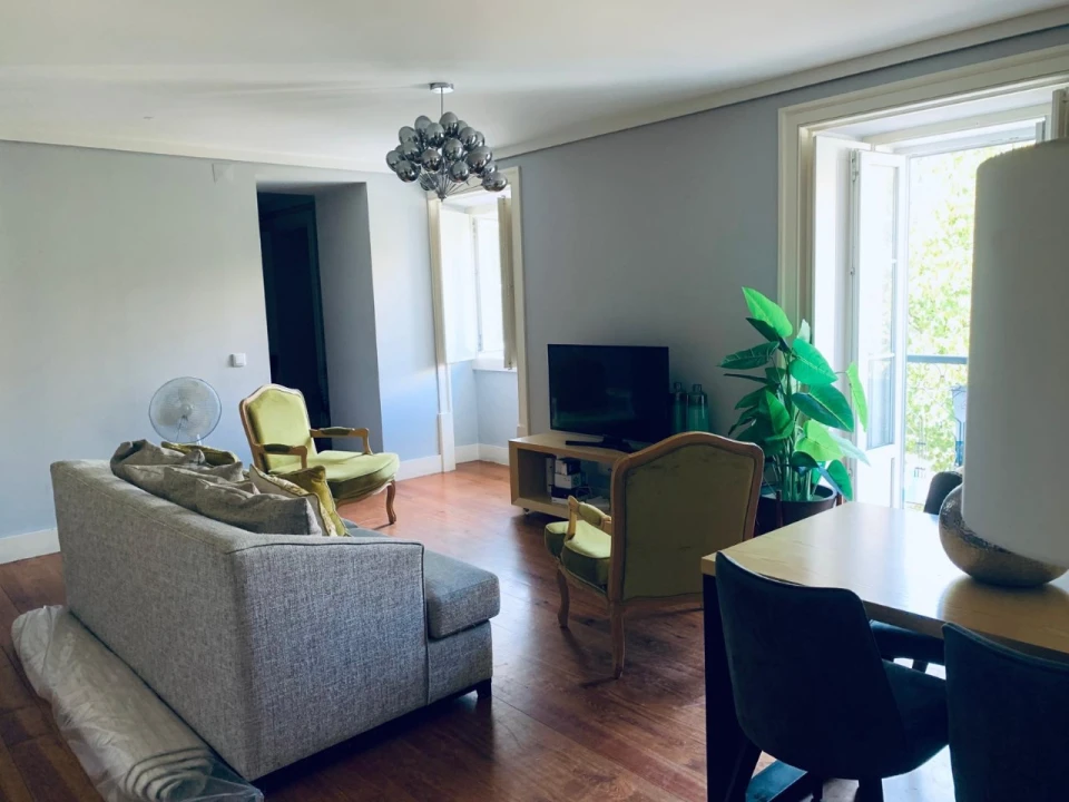 Apartamento T2 para Venda em Arroios Foto 1