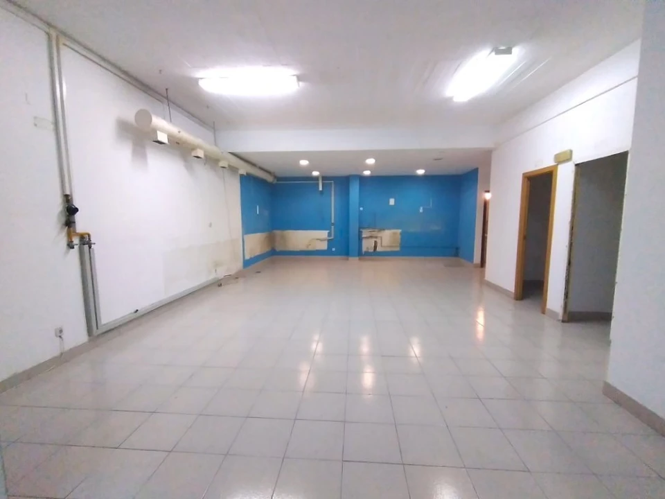 Loja para Venda em Alto do Seixalinho, Santo André e Verderena Foto 32