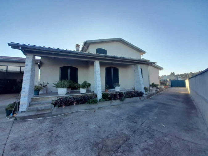 Moradia T4 para Venda em Fonte de Angeão e Covão do Lobo Foto 7