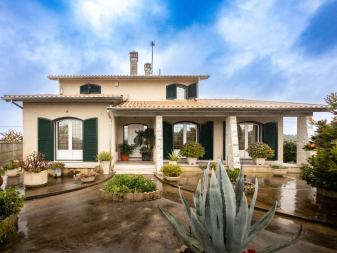 Moradia T4 para Venda em Fonte de Angeão e Covão do Lobo Foto 1