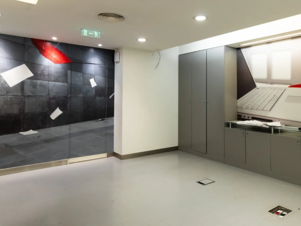 Loja para Arrendamento em Sé Nova, Santa Cruz, Almedina e São Bartolomeu Foto 10