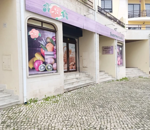 Loja para Venda em Rio de Mouro Foto 1