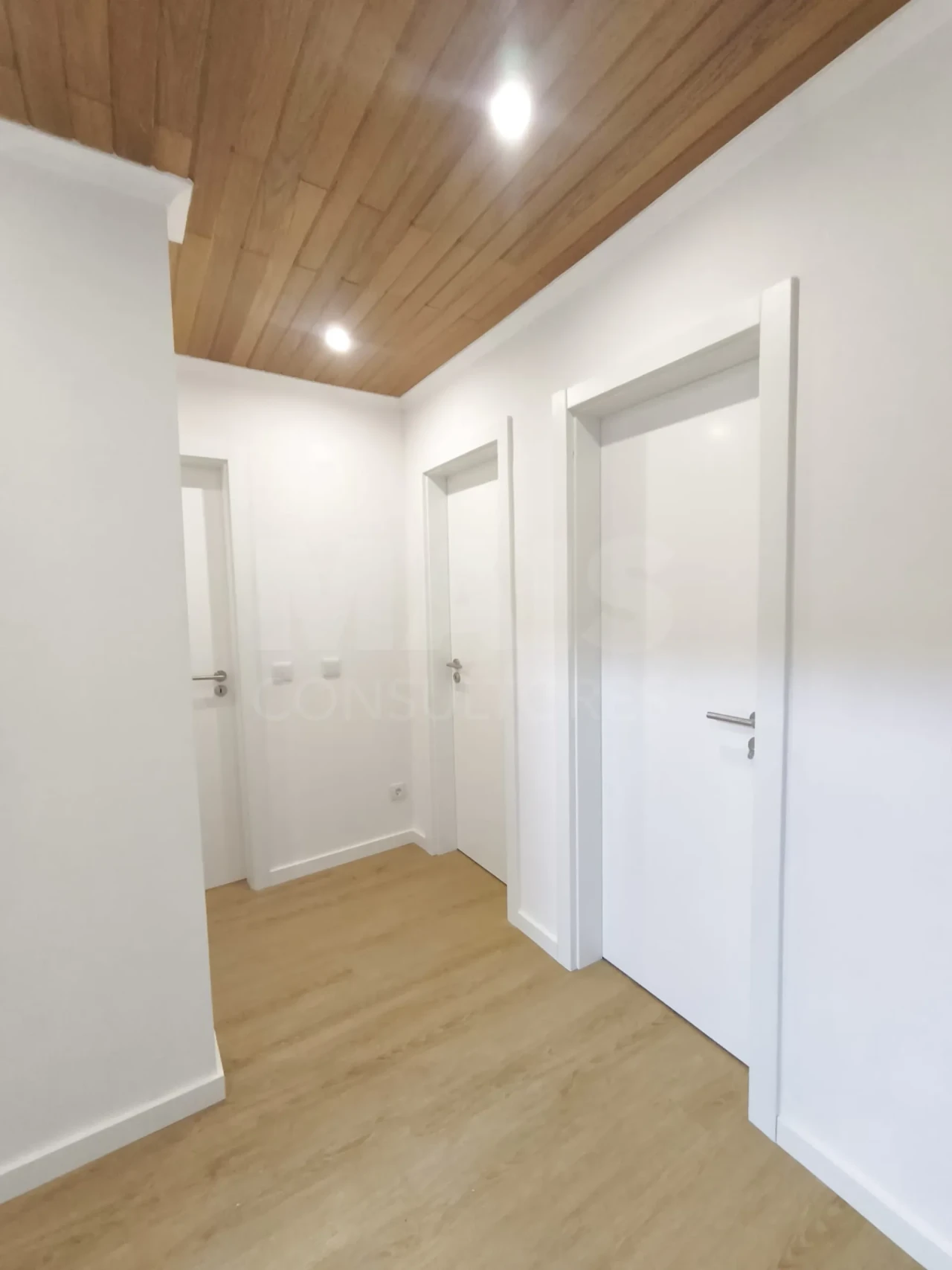 Apartamento T2 para Venda em Carregado e Cadafais Foto 3