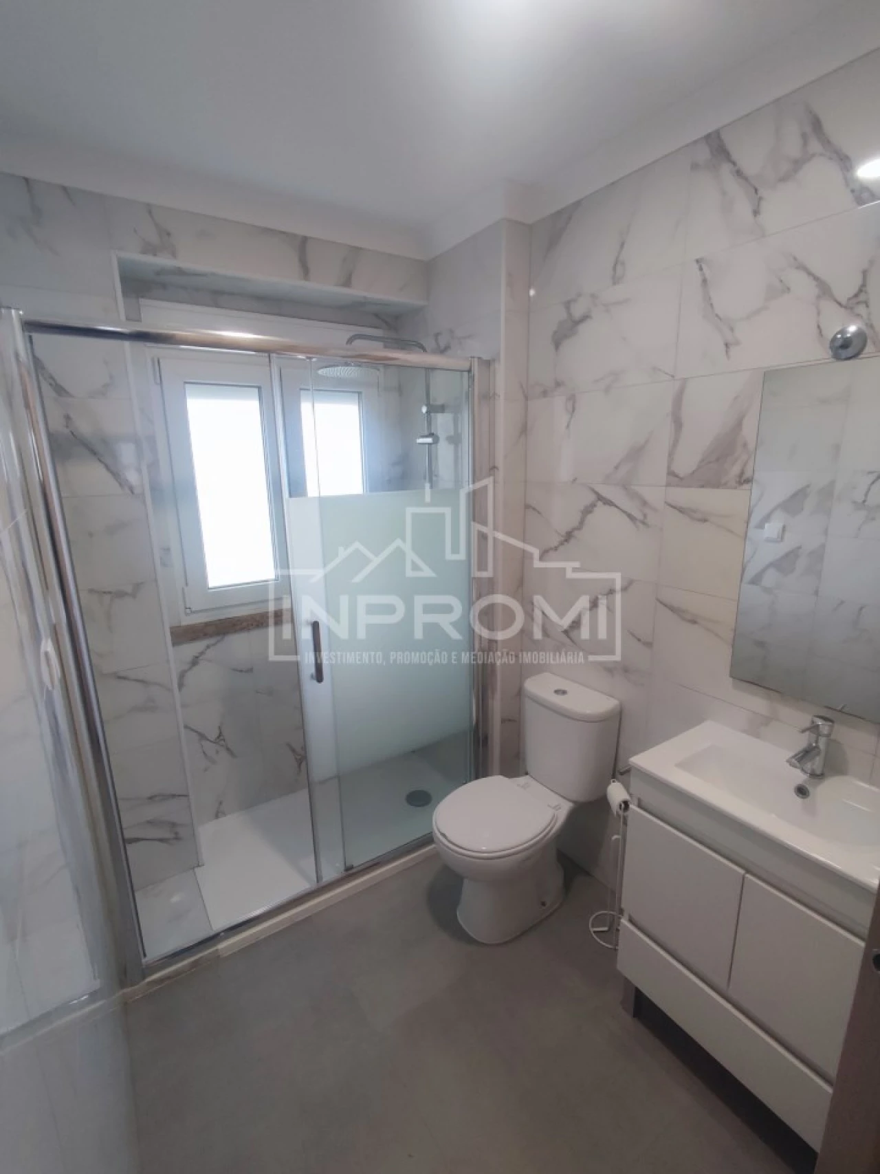 Apartamento T2 para Venda em São Domingos de Benfica Foto 20