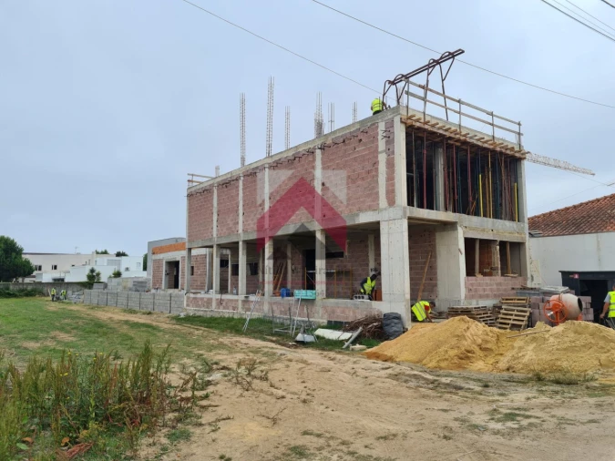 Moradia T11 para Venda em Aradas Foto 1