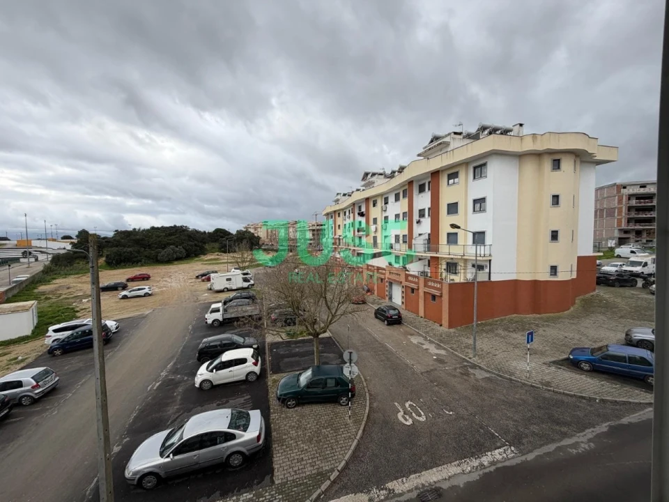 Apartamento T2 para Venda em Seixal, Arrentela e Aldeia de Paio Pires Foto 1
