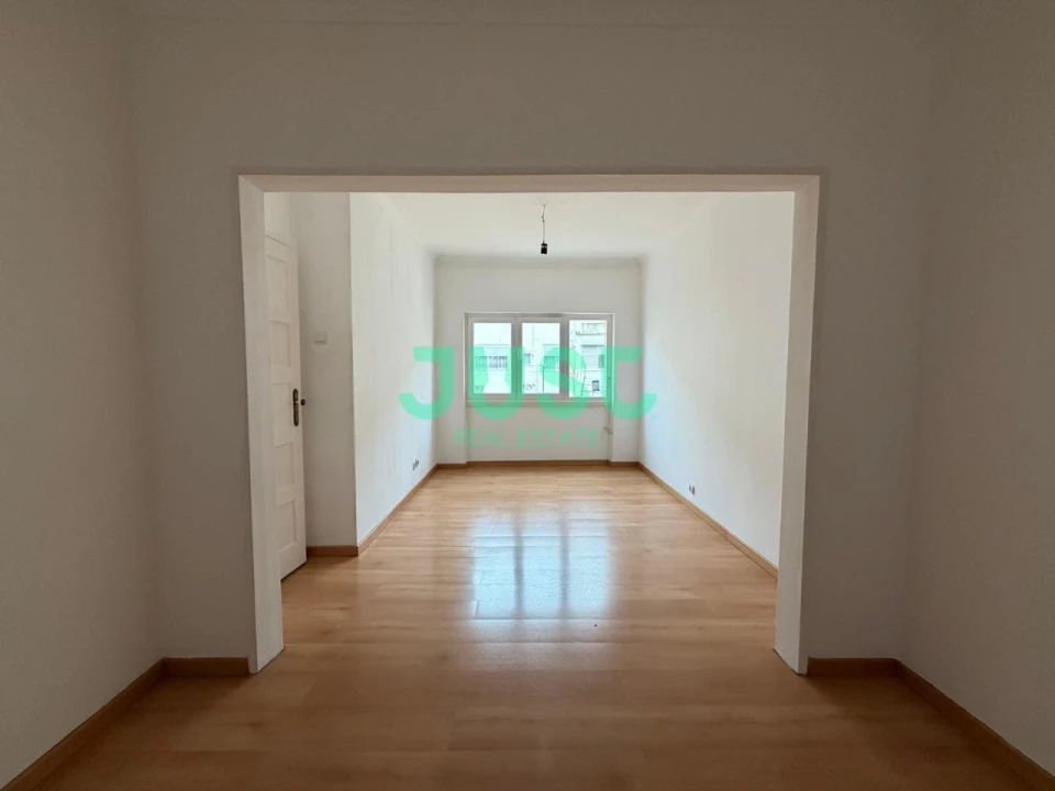 Apartamento T2 para Venda em Seixal, Arrentela e Aldeia de Paio Pires Foto 3