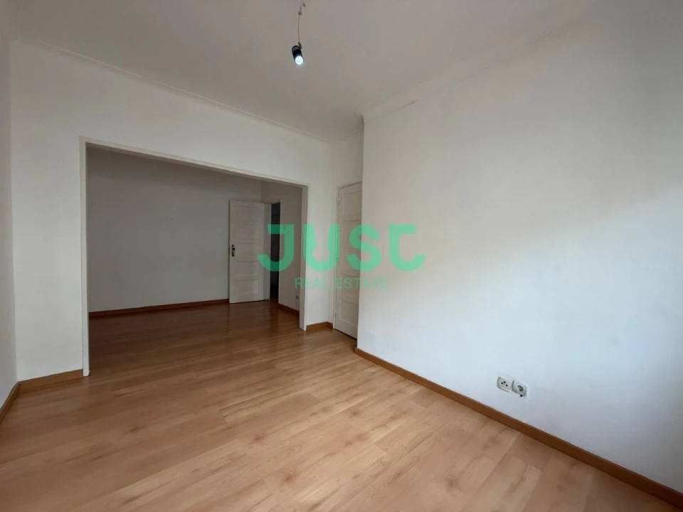 Apartamento T2 para Venda em Seixal, Arrentela e Aldeia de Paio Pires Foto 5