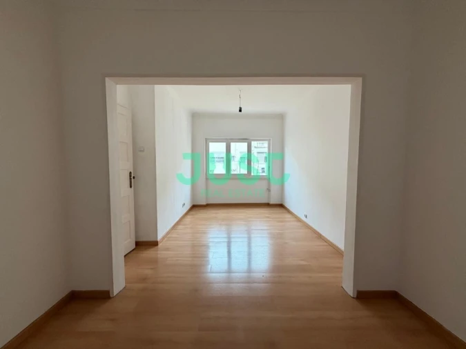 Apartamento T2 para Venda em Seixal, Arrentela e Aldeia de Paio Pires Foto 3