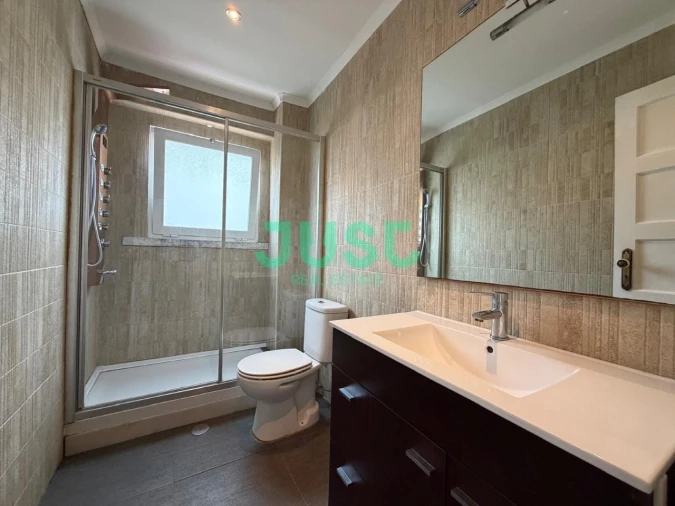 Apartamento T2 para Venda em Seixal, Arrentela e Aldeia de Paio Pires Foto 9