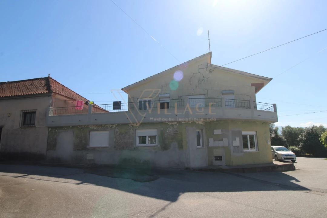 Moradia T9 para Venda em Campos e Vila Meã Foto 8