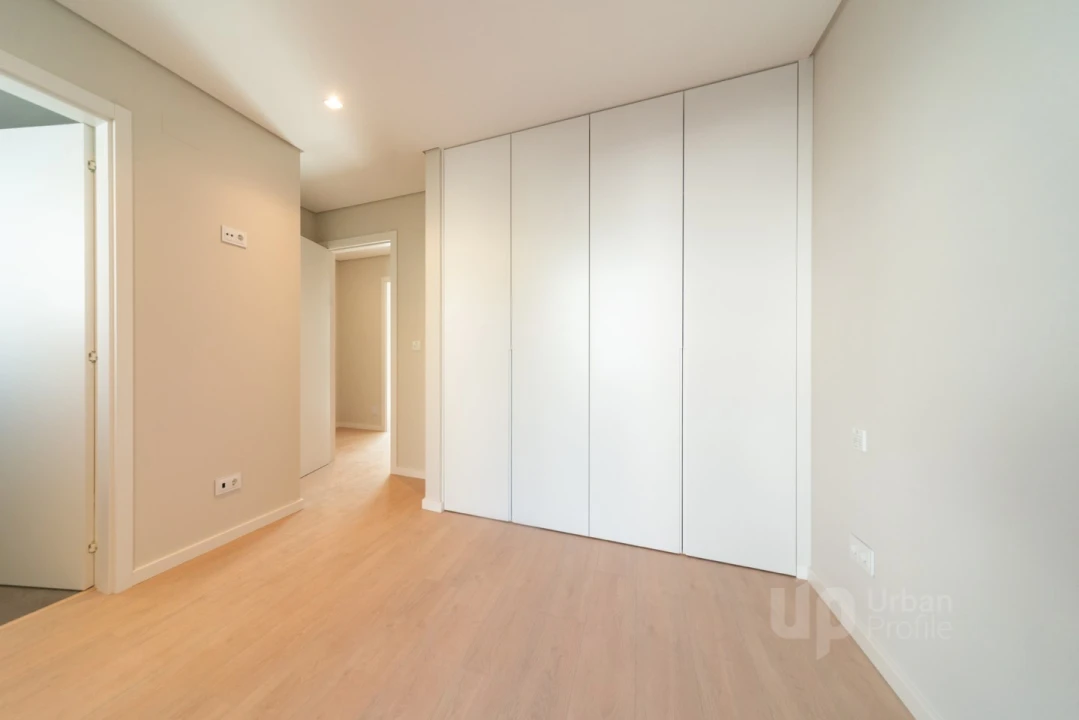 Moradia T4 para Venda em Alcabideche Foto 14