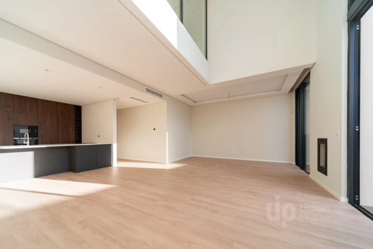 Moradia T4 para Venda em Alcabideche Foto 6